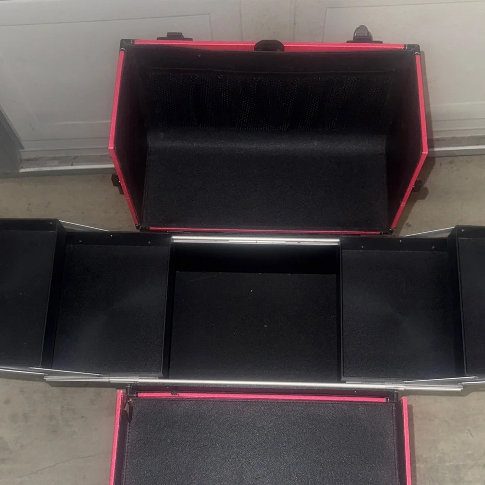 Pink Rolling Make-up Storage Trunk